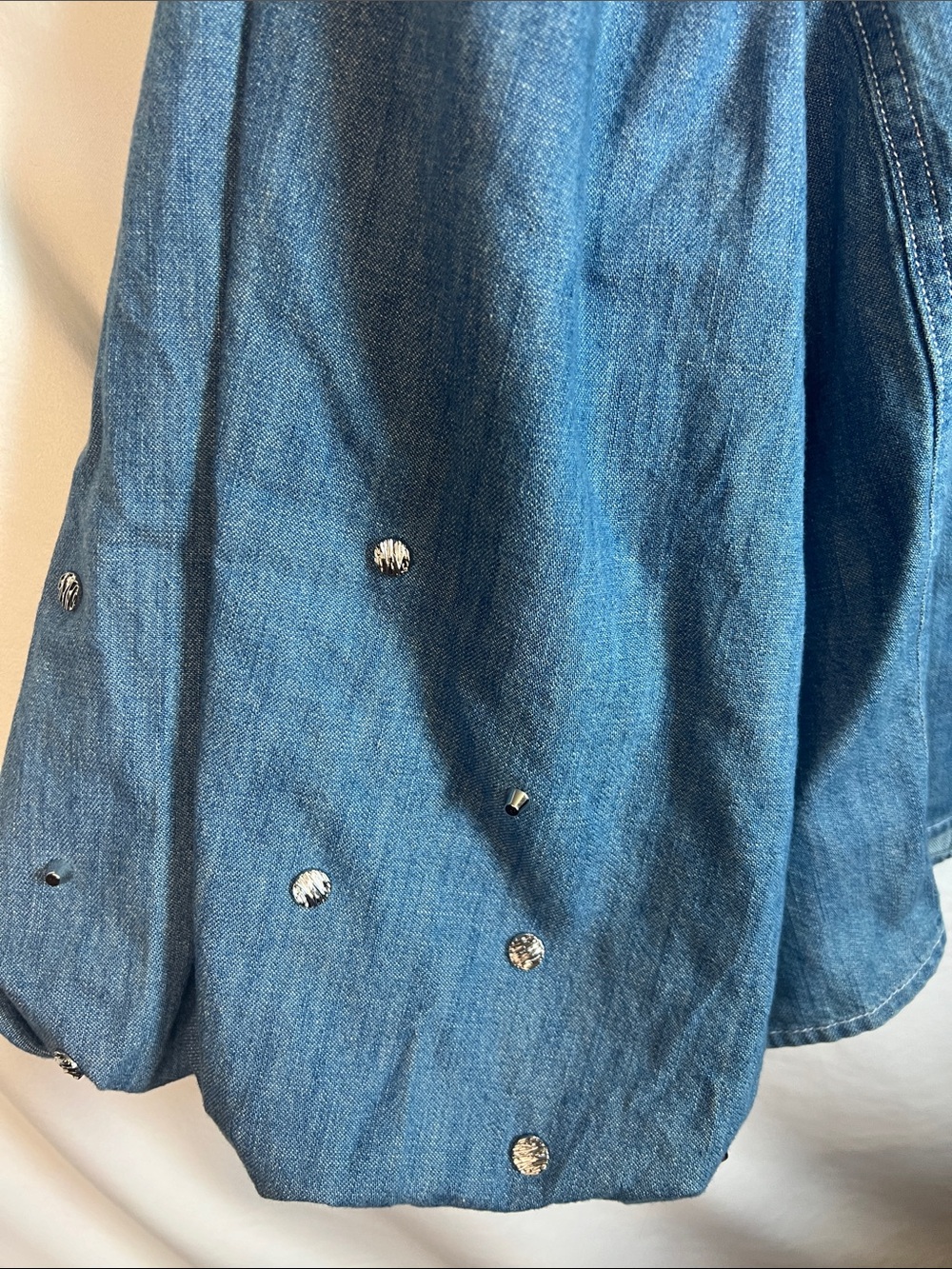 LOFT Light Blue Denim Puff-Sleeve Blouse with Sequin Detail - Picture 5 of 13